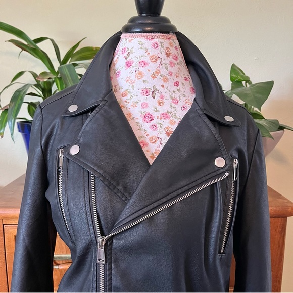 Elizabeth and James Vegan-Leather Jacket - Picture 2 of 8